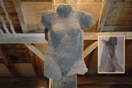 Carmen Loger - Torso (grau)